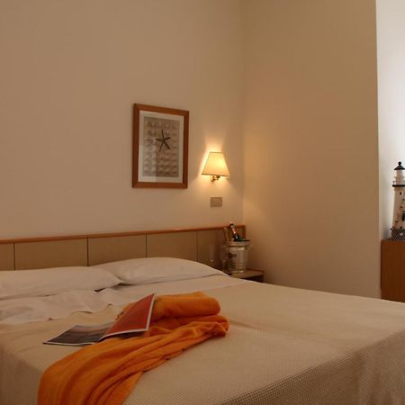 Hotel Antares Cattolica Zewnętrze zdjęcie