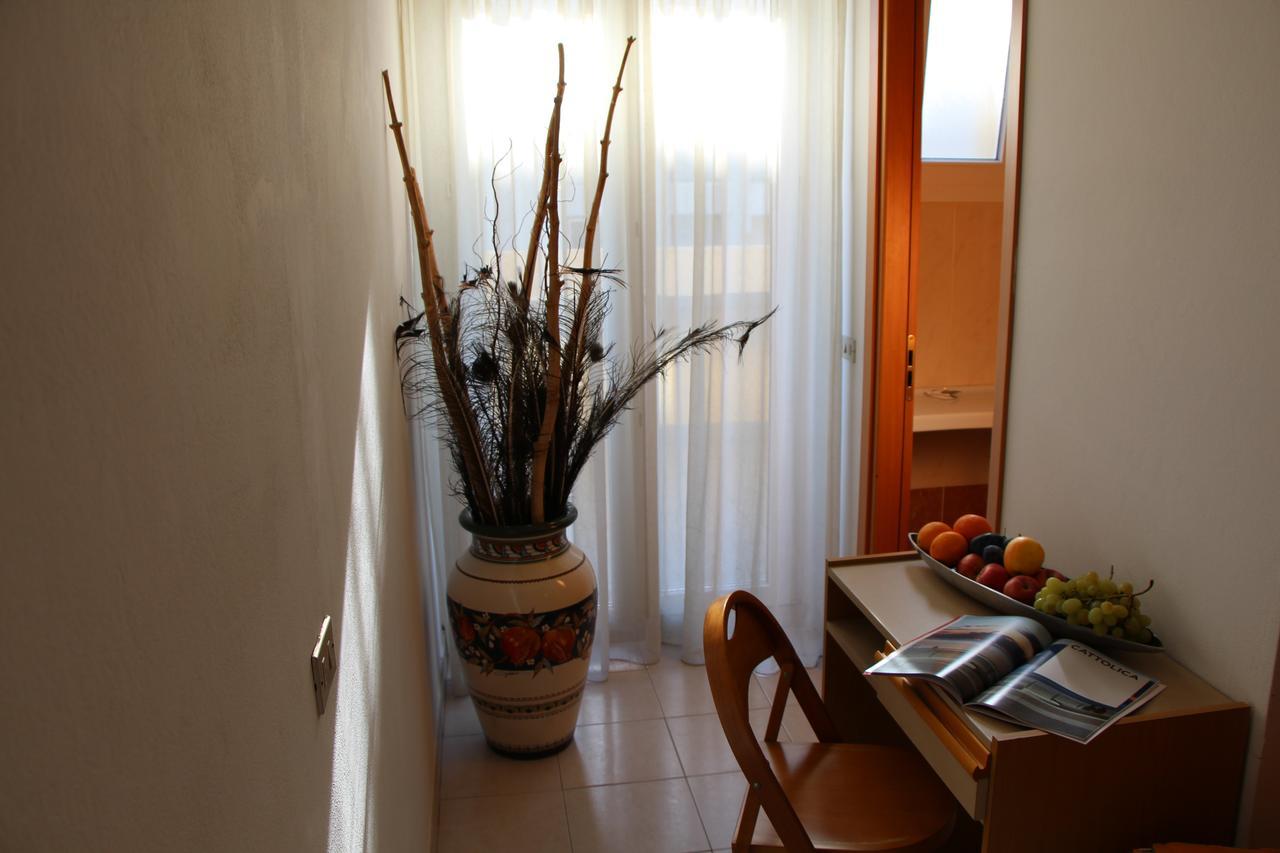 Hotel Antares Cattolica Zewnętrze zdjęcie