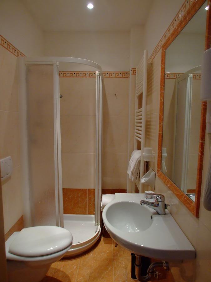 Hotel Antares Cattolica Zewnętrze zdjęcie