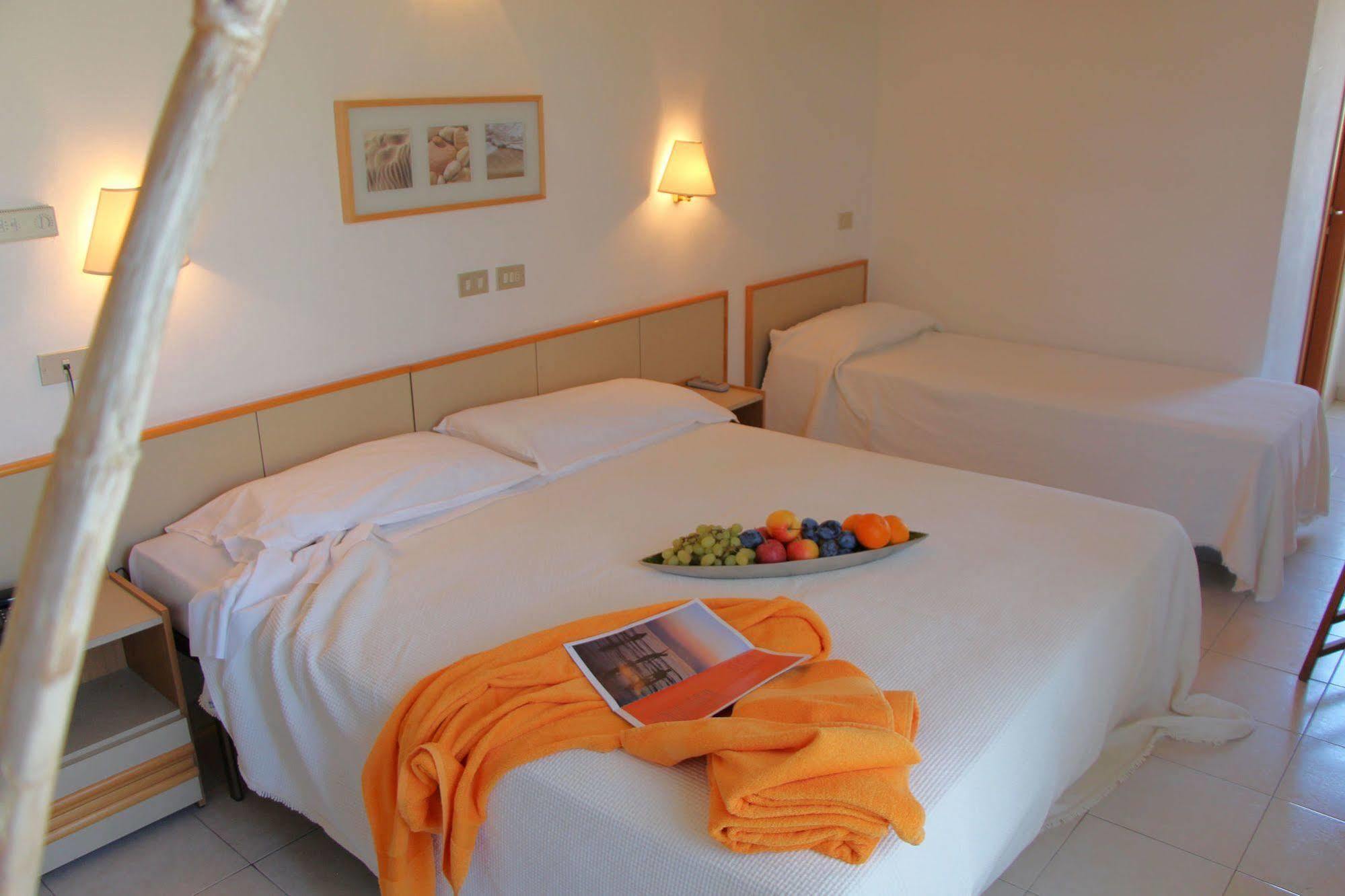 Hotel Antares Cattolica Zewnętrze zdjęcie