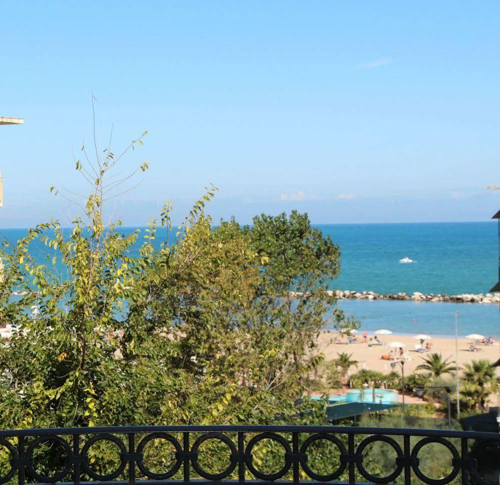 Hotel Antares Cattolica Zewnętrze zdjęcie