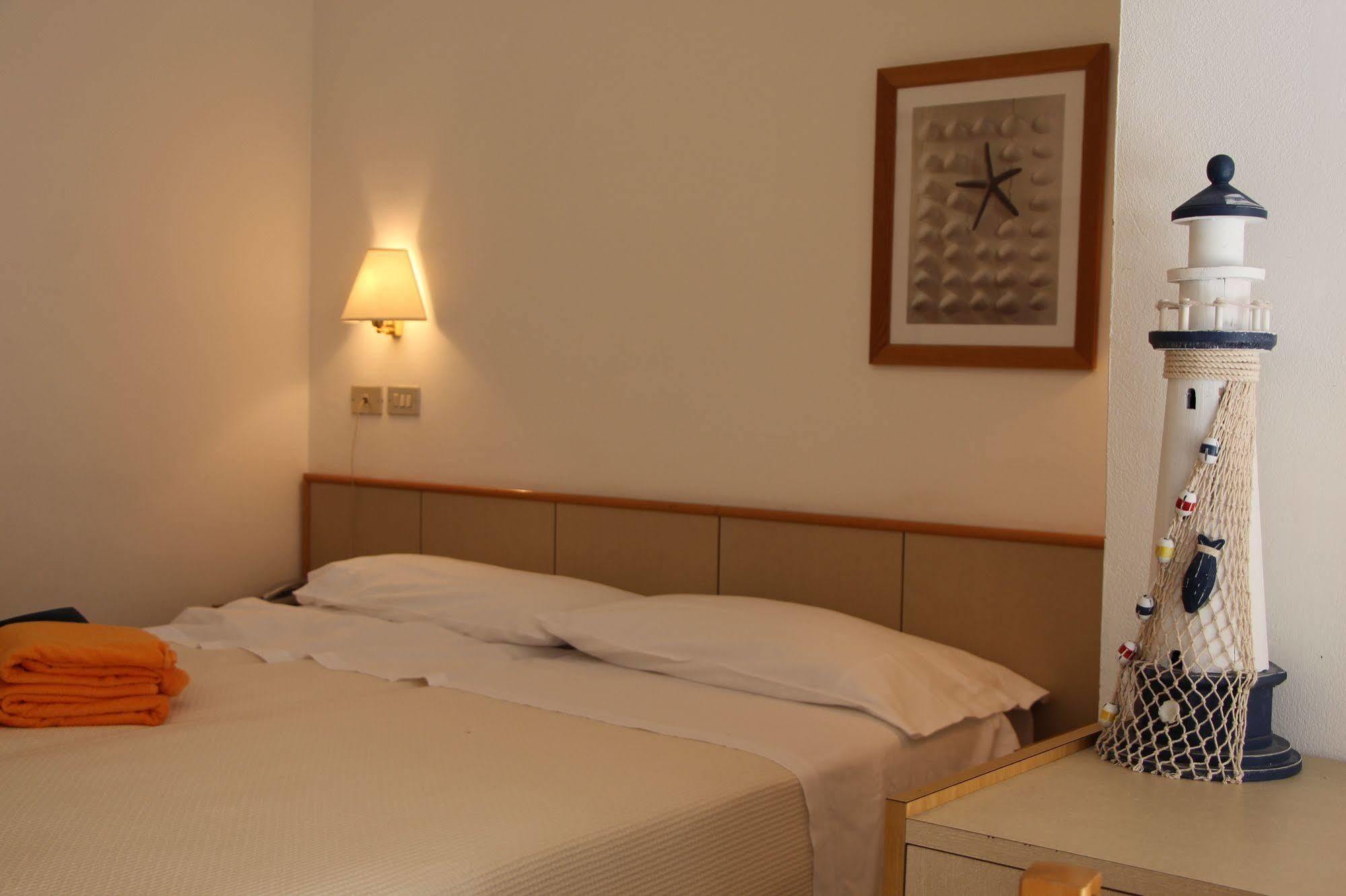 Hotel Antares Cattolica Zewnętrze zdjęcie