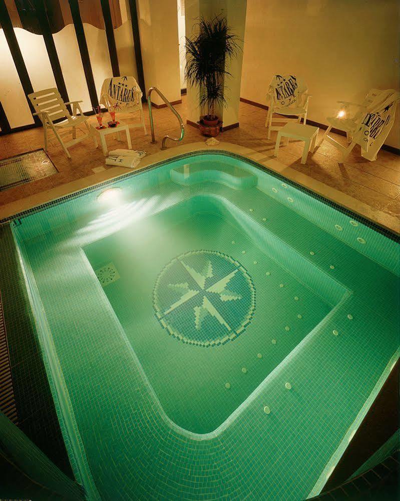 Hotel Antares Cattolica Zewnętrze zdjęcie